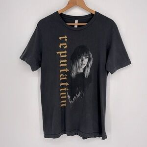Taylor Swift Reputation Stadium Tour Tee Official Merch Women’s Size Large Black